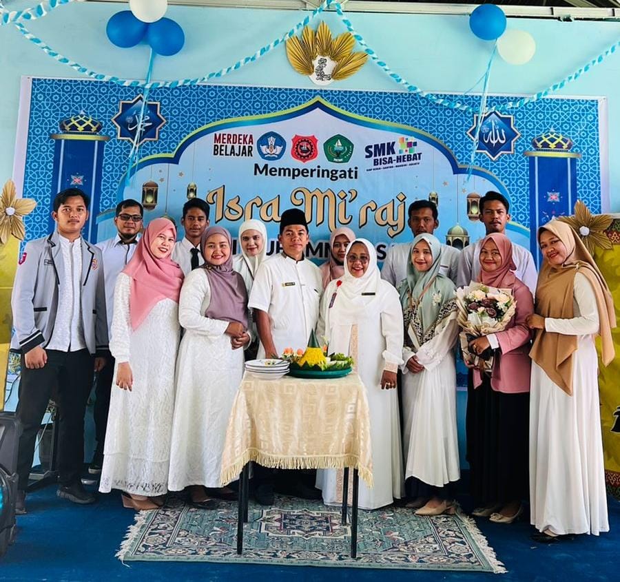 Meningkatkan Akhlakul Karimah Di Era Modern Dalam Rangka Milad SMK Migas Bumi Melayu Riau Ke-9 Bersempena dengan Peringatan Isra Miraj Tahun 1444 H